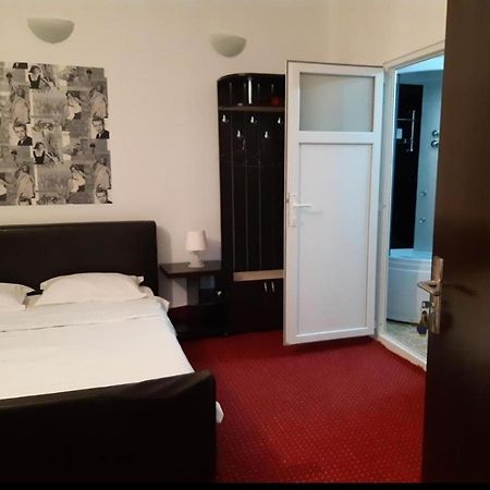 Piata Sfatului House Hotel Brasov Ngoại thất bức ảnh