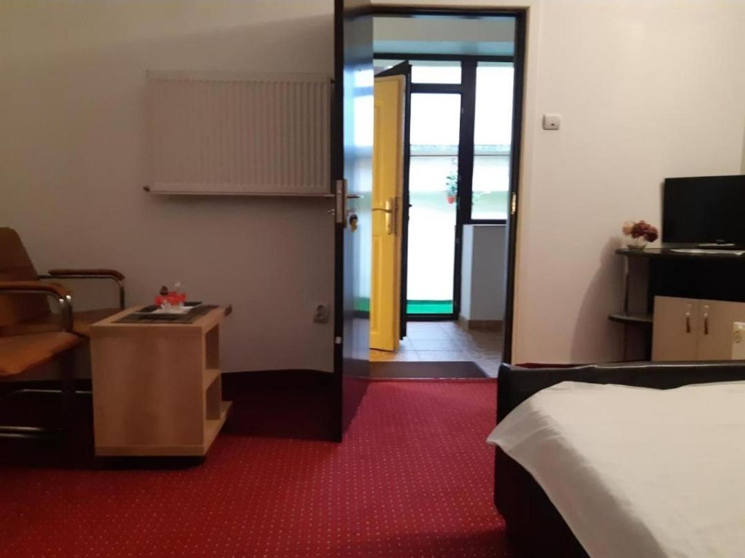 Piata Sfatului House Hotel Brasov Ngoại thất bức ảnh